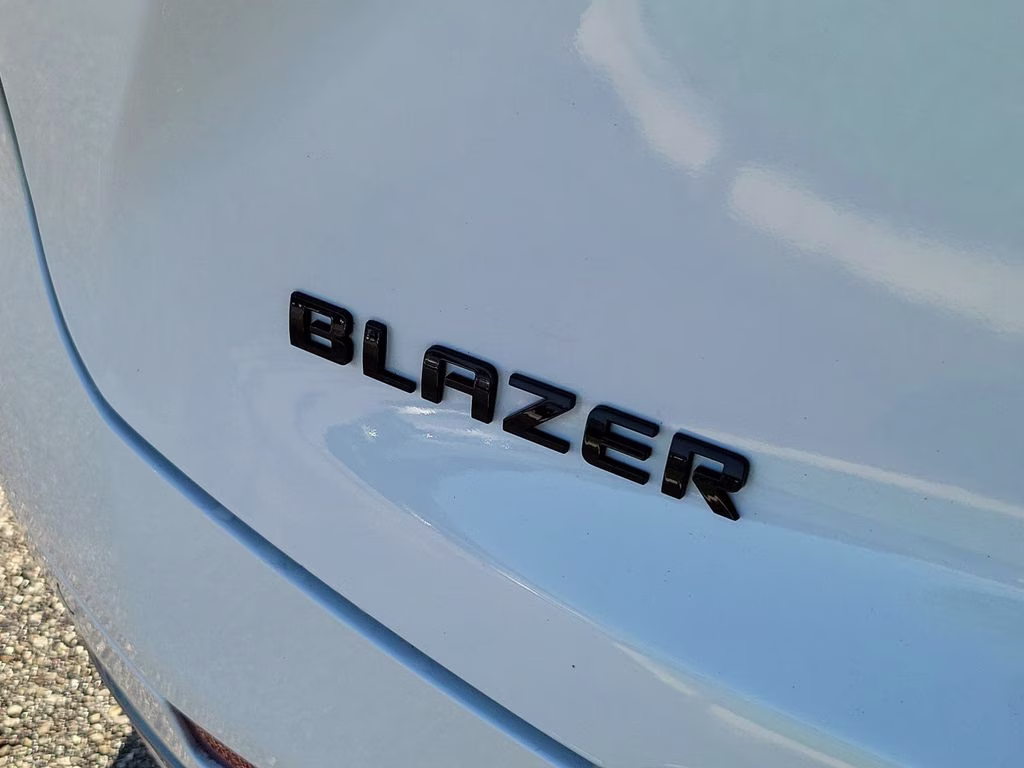 2020 Iridescent Pearl Tricoat Chevrolet Blazer Premier FWD SUV