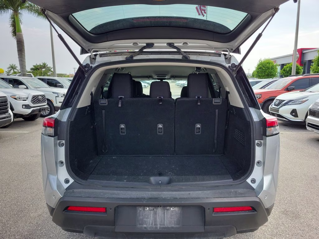 2024 Brilliant Silver Metallic Nissan Pathfinder SV FWD SUV