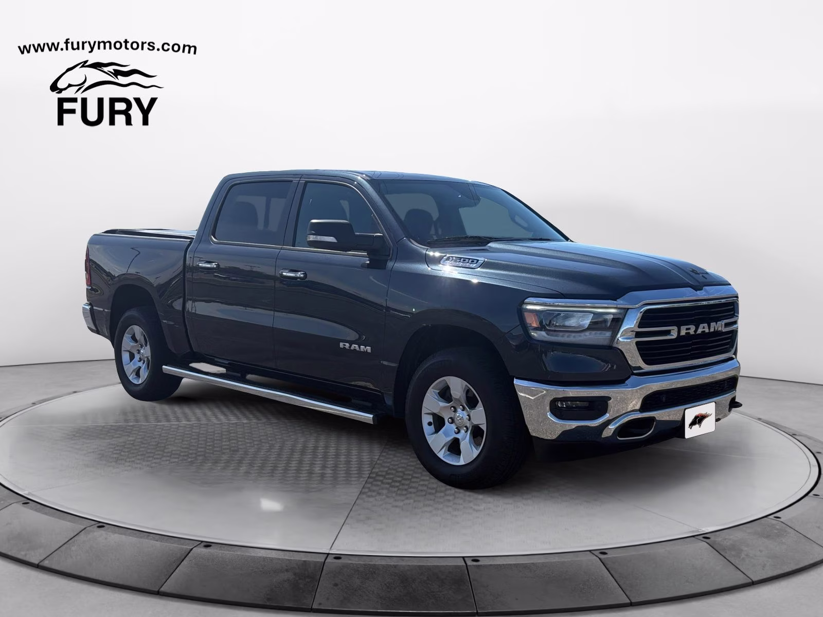 2019 RAM 1500 Big Horn/Lone Star 4x4 Crew Cab 5'7's photo