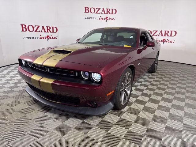 2023 Octane Red Pearlcoat Dodge Challenger R/T RWD Coupe
