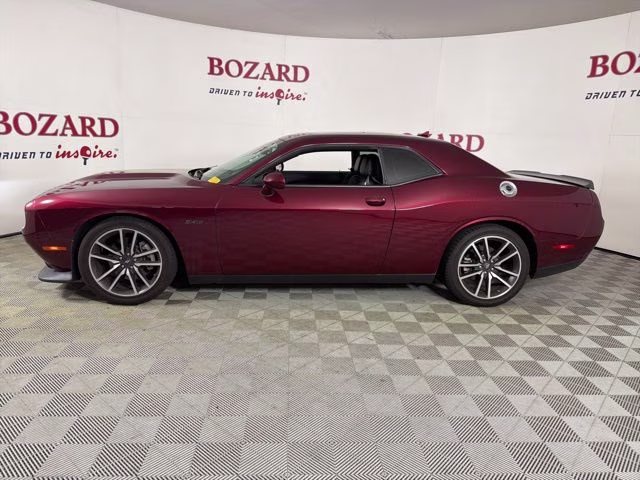2023 Octane Red Pearlcoat Dodge Challenger R/T RWD Coupe