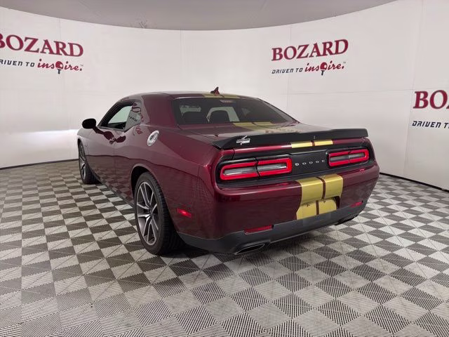 2023 Octane Red Pearlcoat Dodge Challenger R/T RWD Coupe