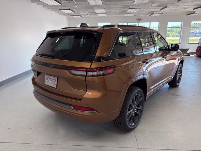 2026 Copper Shino Metallic Clearcoat Jeep Grand Cherokee Limited Reserve 4X4 SUV