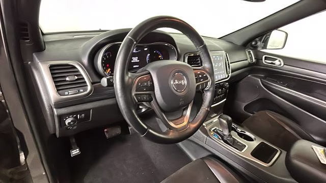 2020 Granite Crystal Metallic Clearcoat Jeep Grand Cherokee Altitude 4X4 SUV