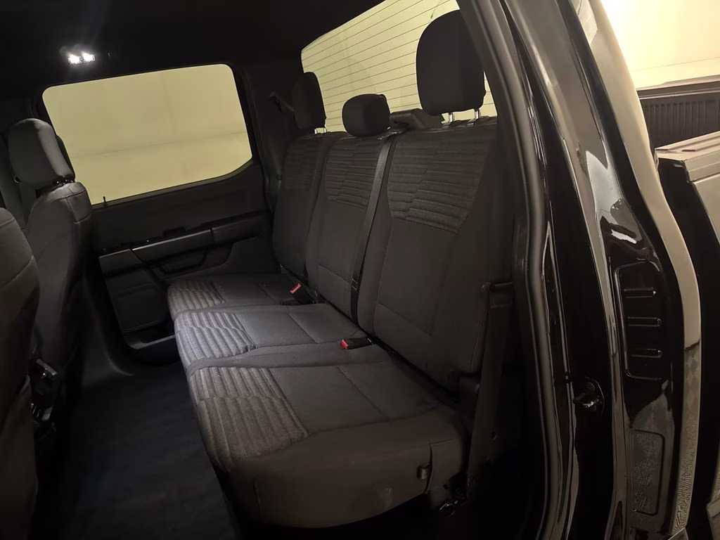 2022 Black Metallic Ford F-150 XL 4X4 Truck