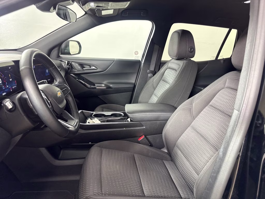 2025 Mosaic Black Metallic Chevrolet Equinox LT AWD SUV