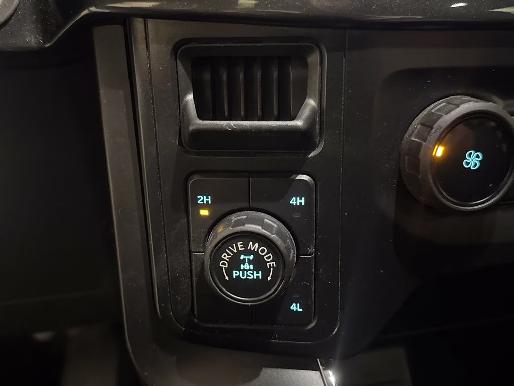 2022 Black Metallic Ford F-150 XL 4X4 Truck