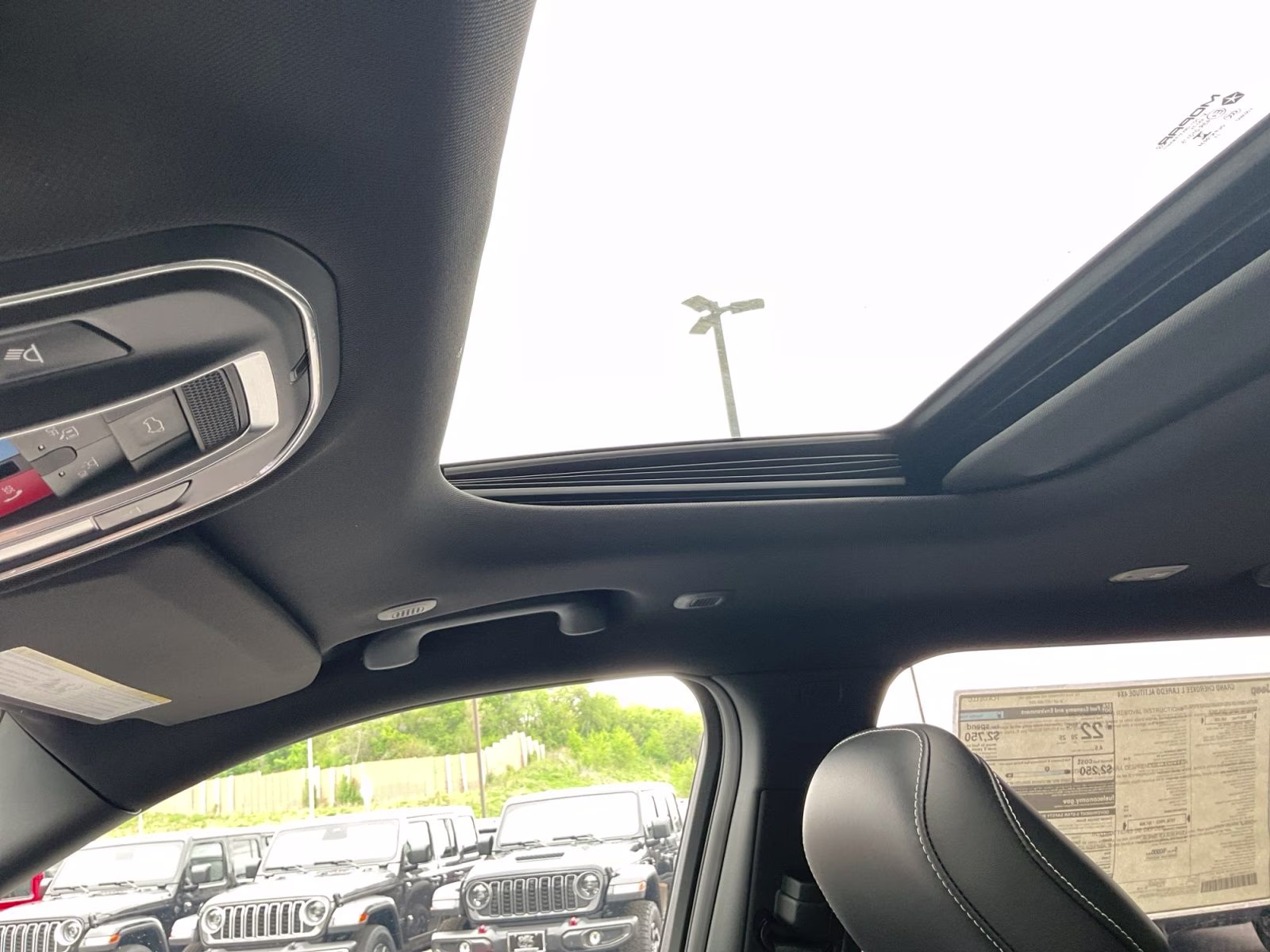 2026 Bright White Clearcoat Jeep Grand Cherokee L Laredo 4X4 SUV