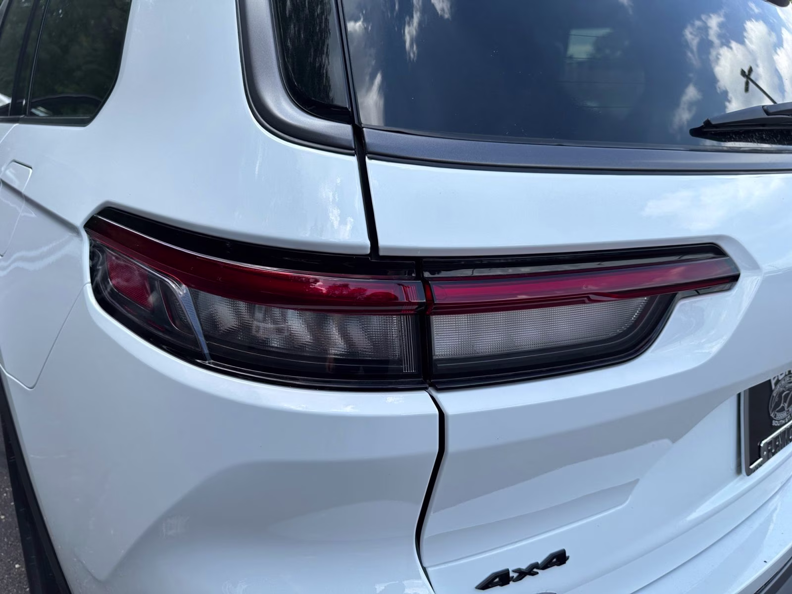 2026 Bright White Clearcoat Jeep Grand Cherokee L Laredo 4X4 SUV