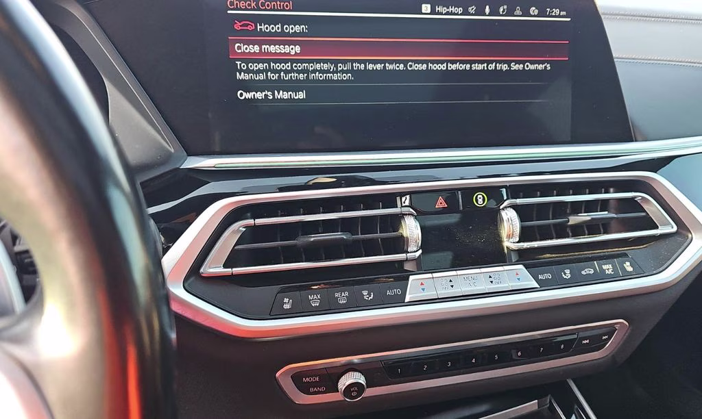 2022 Black BMW X7 xDrive40i AWD SUV