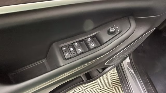 2023 Baltic Gray Metallic Clearcoat Jeep Grand Cherokee 4xe 4X4 SUV