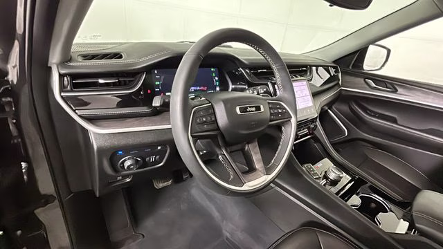 2023 Baltic Gray Metallic Clearcoat Jeep Grand Cherokee 4xe 4X4 SUV