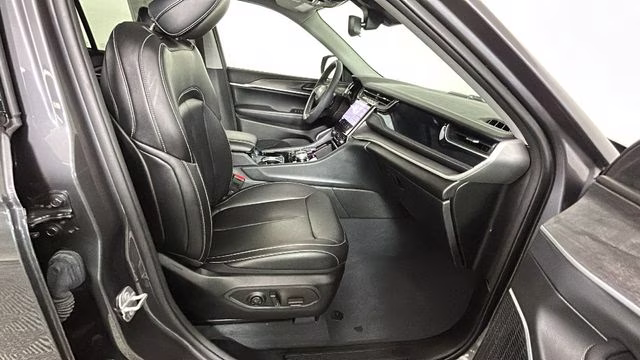2023 Baltic Gray Metallic Clearcoat Jeep Grand Cherokee 4xe 4X4 SUV