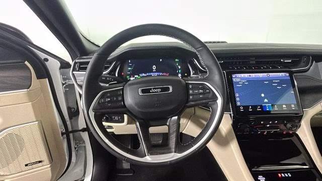 2023 Bright White Clearcoat Jeep Grand Cherokee 4xe 4X4 SUV