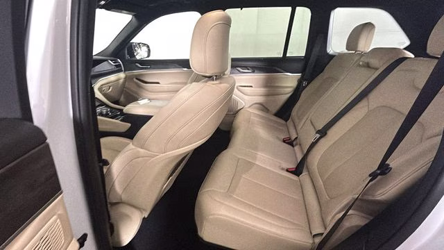 2023 Bright White Clearcoat Jeep Grand Cherokee 4xe 4X4 SUV