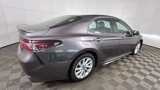 2024 Predawn Gray Mica Toyota Camry SE FWD Sedan