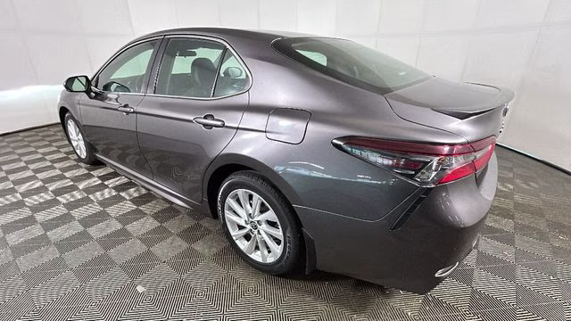 2024 Predawn Gray Mica Toyota Camry SE FWD Sedan