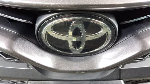 2024 Predawn Gray Mica Toyota Camry SE FWD Sedan