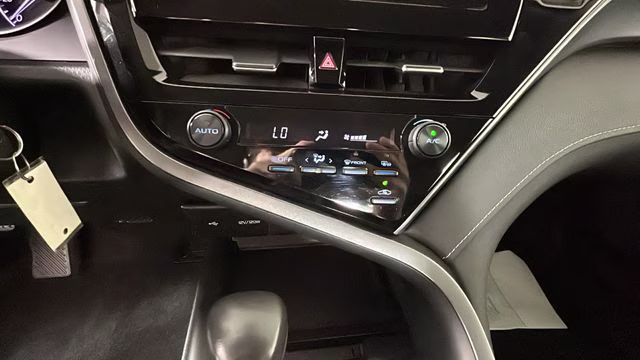 2024 Predawn Gray Mica Toyota Camry SE FWD Sedan