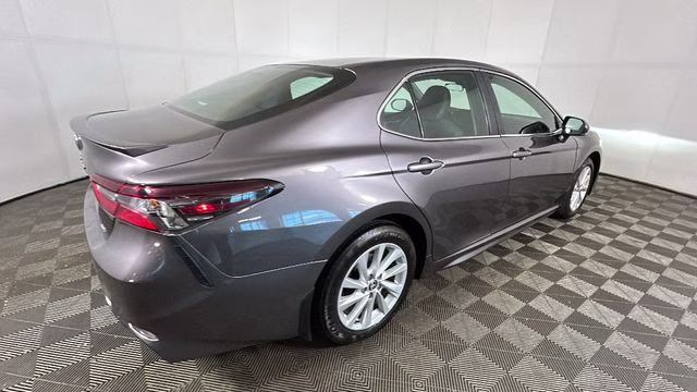 2024 Predawn Gray Mica Toyota Camry SE FWD Sedan