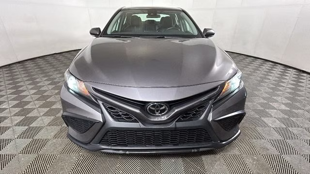 2024 Predawn Gray Mica Toyota Camry SE FWD Sedan