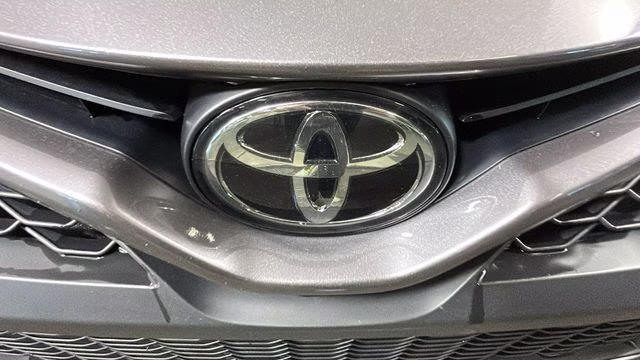 2024 Predawn Gray Mica Toyota Camry SE FWD Sedan