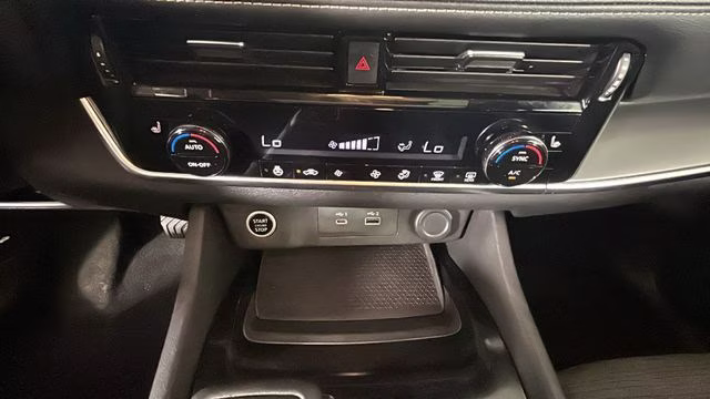2021 Super Black Nissan Rogue SV AWD SUV