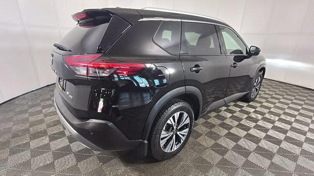2021 Super Black Nissan Rogue SV AWD SUV