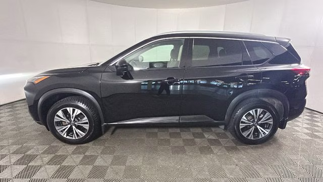 2021 Super Black Nissan Rogue SV AWD SUV