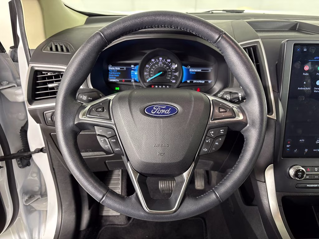 2023 Oxford White Ford Edge SEL AWD SUV