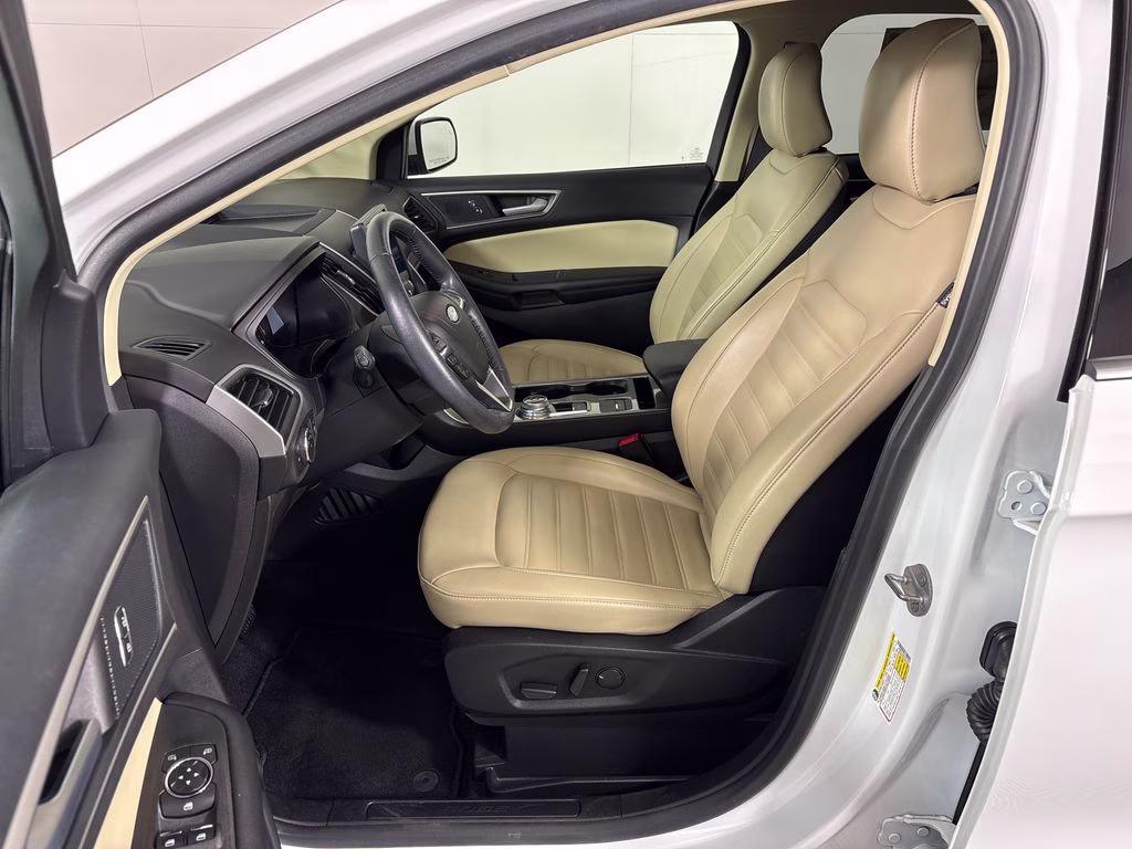2023 Oxford White Ford Edge SEL AWD SUV