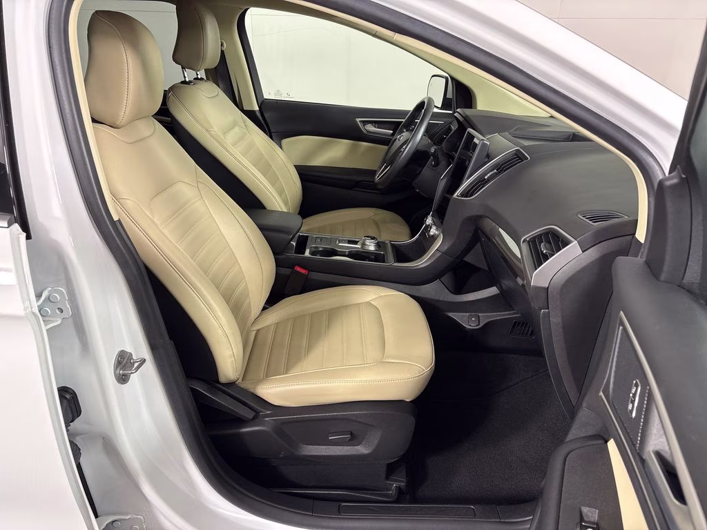 2023 Oxford White Ford Edge SEL AWD SUV
