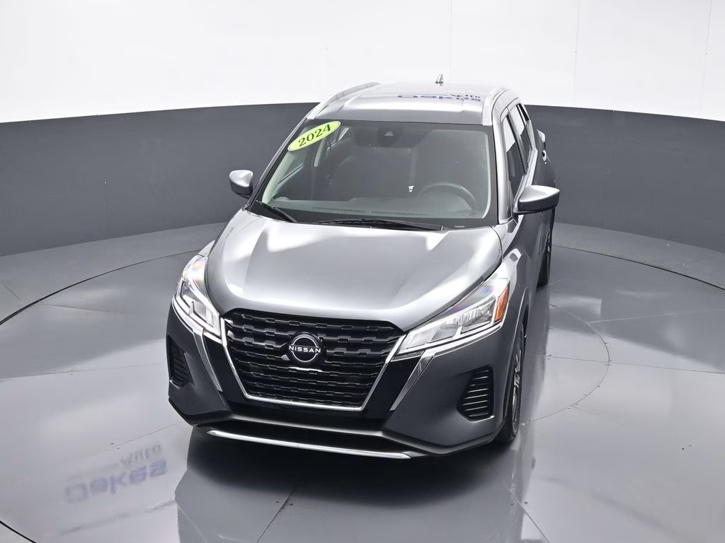 2024 Gun Metallic Nissan Kicks SV FWD SUV