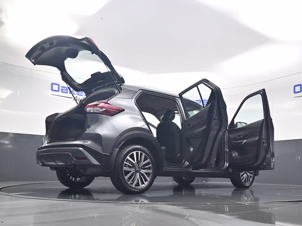 2024 Gun Metallic Nissan Kicks SV FWD SUV