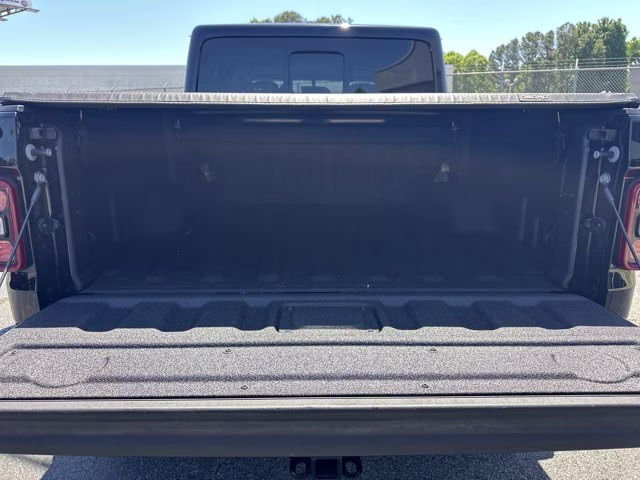 2023 Black Clearcoat Jeep Gladiator 4X4 Truck