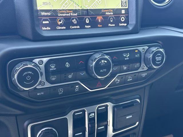 2023 Black Clearcoat Jeep Gladiator 4X4 Truck