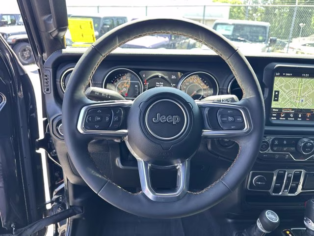 2023 Black Clearcoat Jeep Gladiator 4X4 Truck