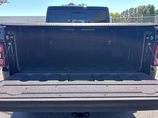 2023 Black Clearcoat Jeep Gladiator 4X4 Truck