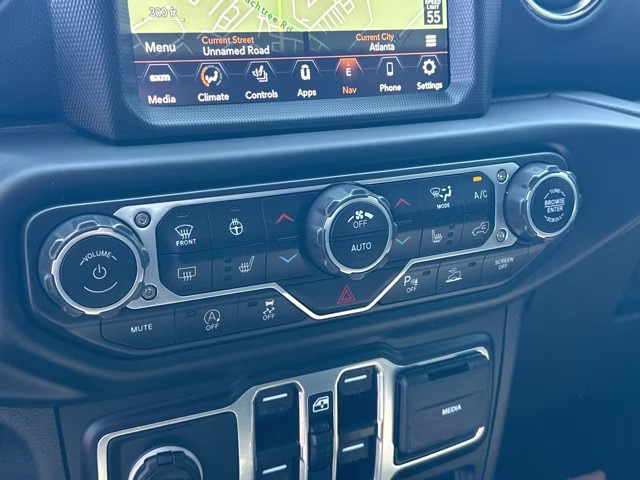 2023 Black Clearcoat Jeep Gladiator 4X4 Truck