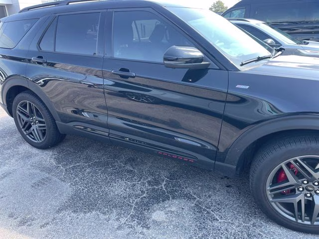 2025 Black Metallic Ford Explorer ST-Line RWD SUV
