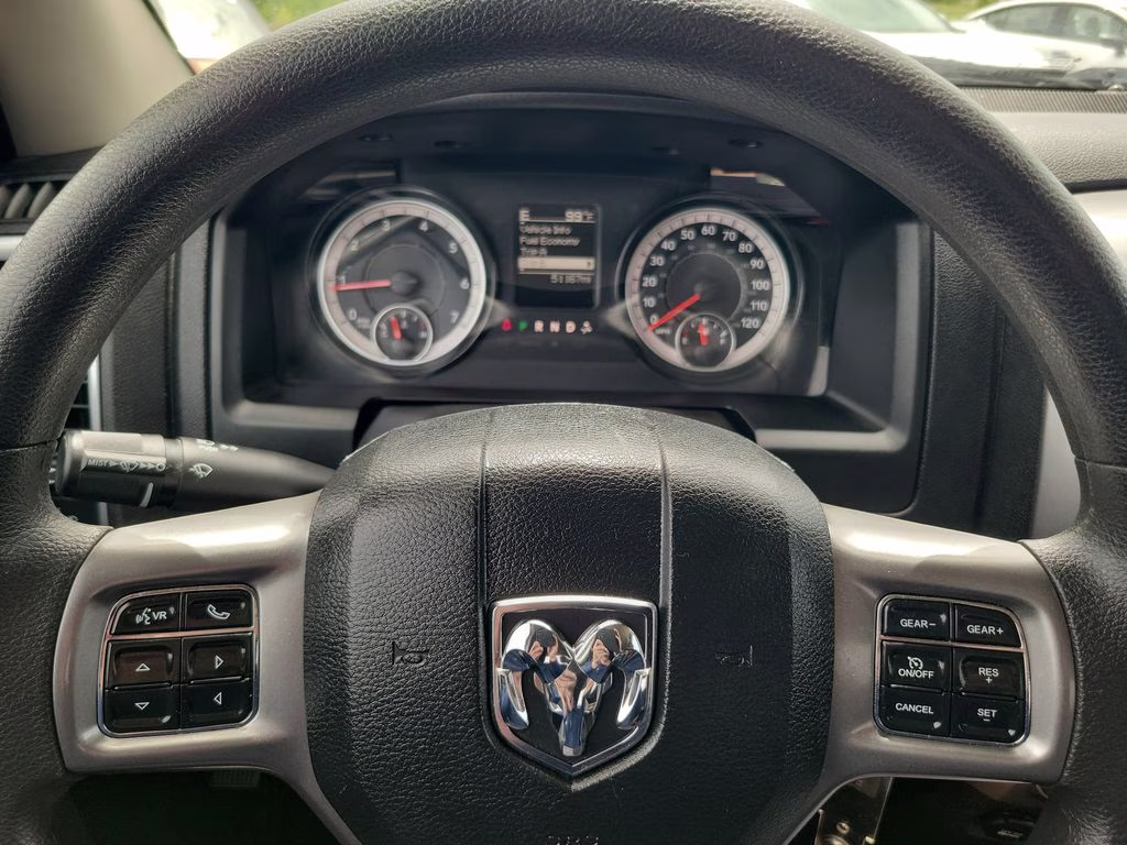 2024 Diamond Black Crystal Pearlcoat Ram 1500 Classic SLT RWD Truck
