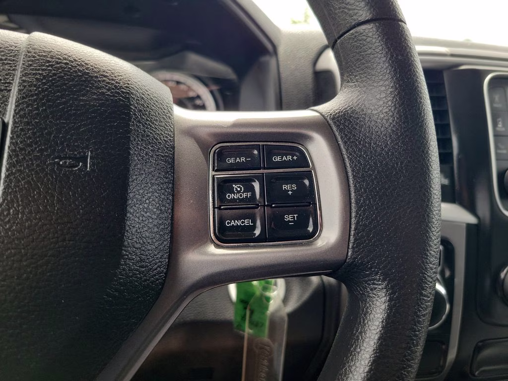 2024 Diamond Black Crystal Pearlcoat Ram 1500 Classic SLT RWD Truck
