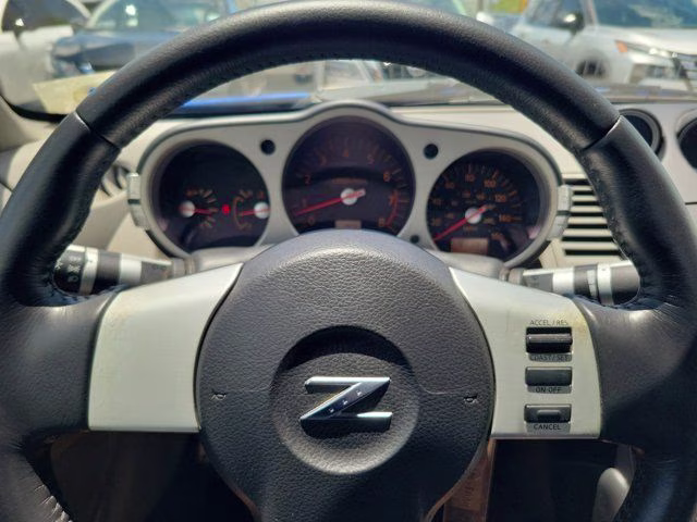 2005 Daytona Blue Clearcoat Metallic Nissan 350Z Grand Touring RWD Convertible