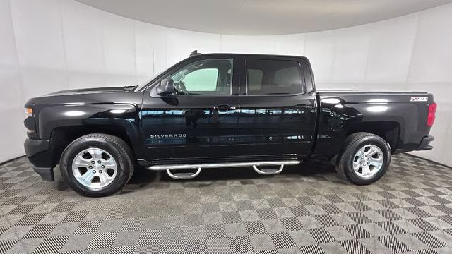 2016 Black Chevrolet Silverado 1500 LT 4X4 Truck