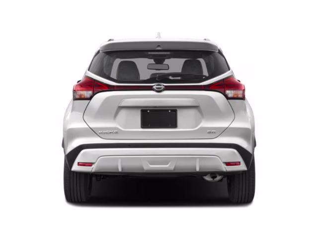 2023 Aspen White/Super Black Nissan Kicks SR FWD SUV