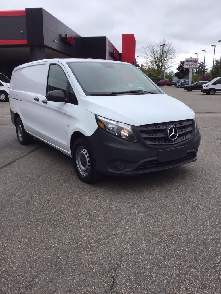 2022 White Mercedes-Benz Metris Cargo RWD Van
