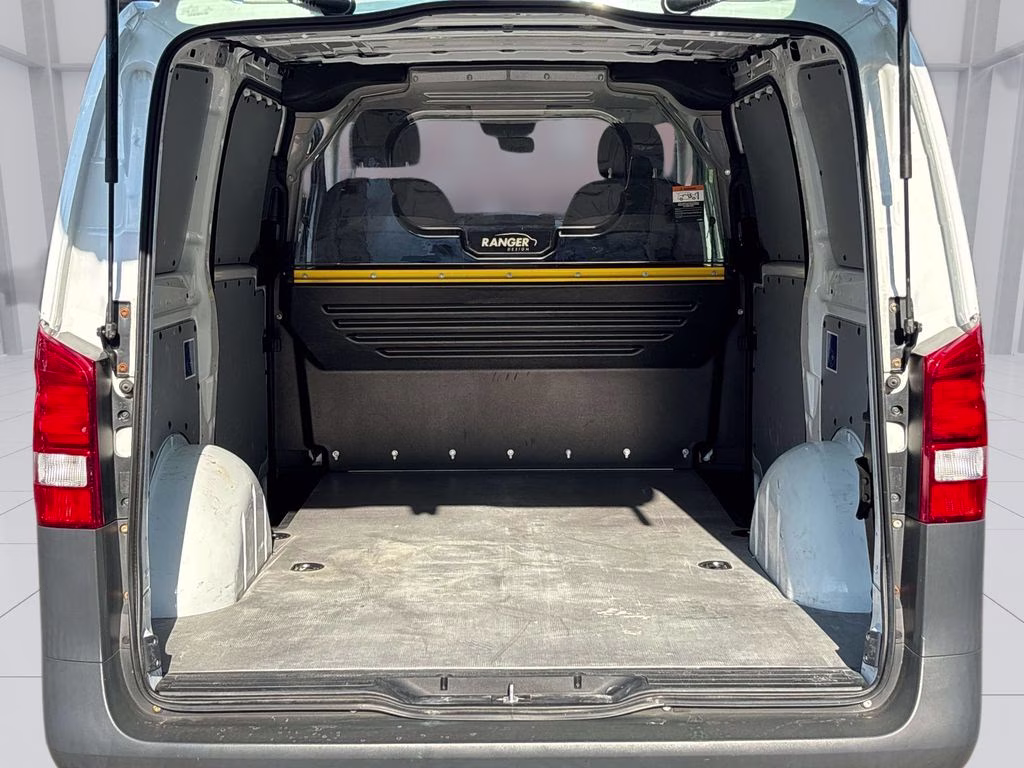 2022 White Mercedes-Benz Metris Cargo RWD Van