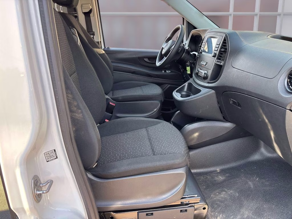2022 White Mercedes-Benz Metris Cargo RWD Van