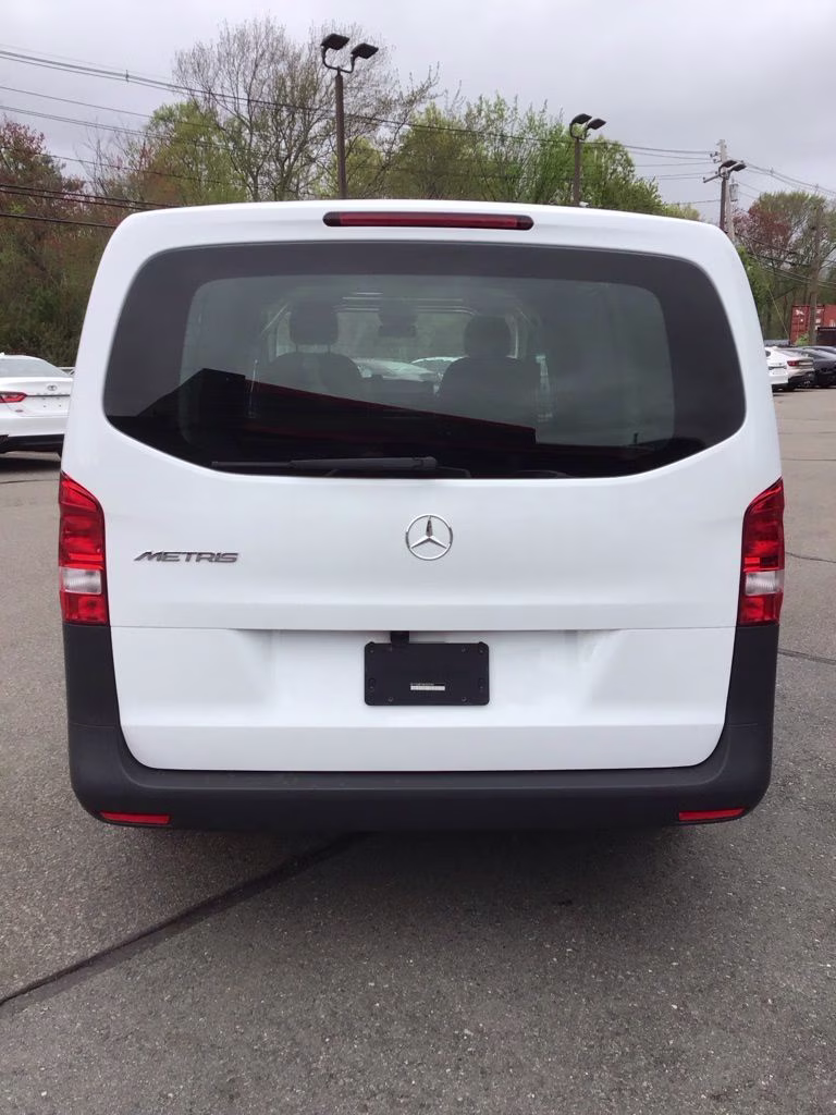 2022 White Mercedes-Benz Metris Cargo RWD Van