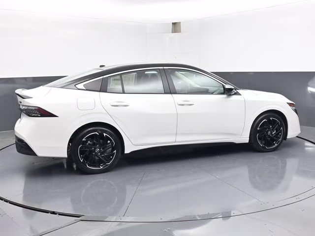 2026 Aspen White/Super Black Nissan Sentra SR FWD Sedan